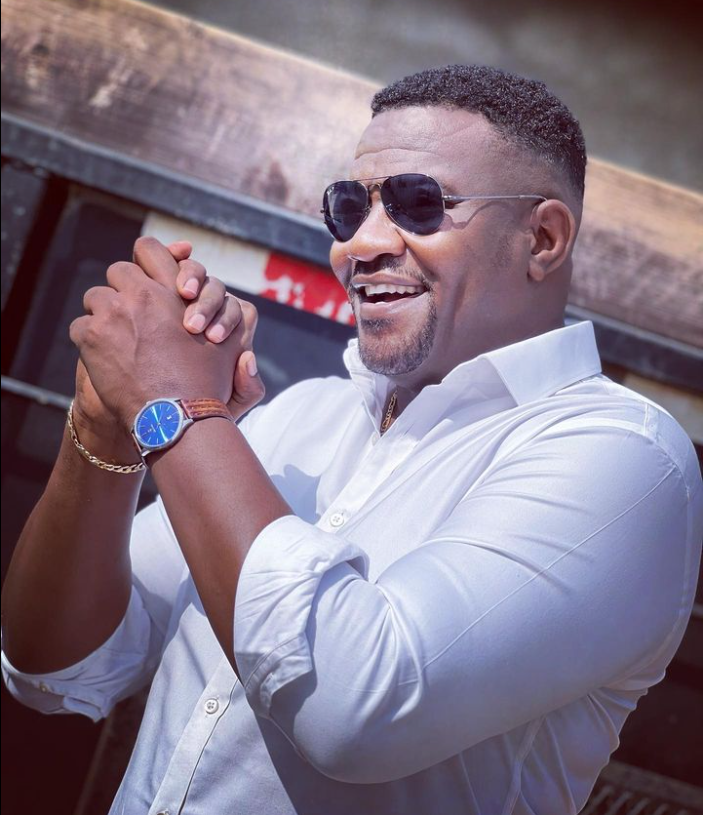 Johndumelo1